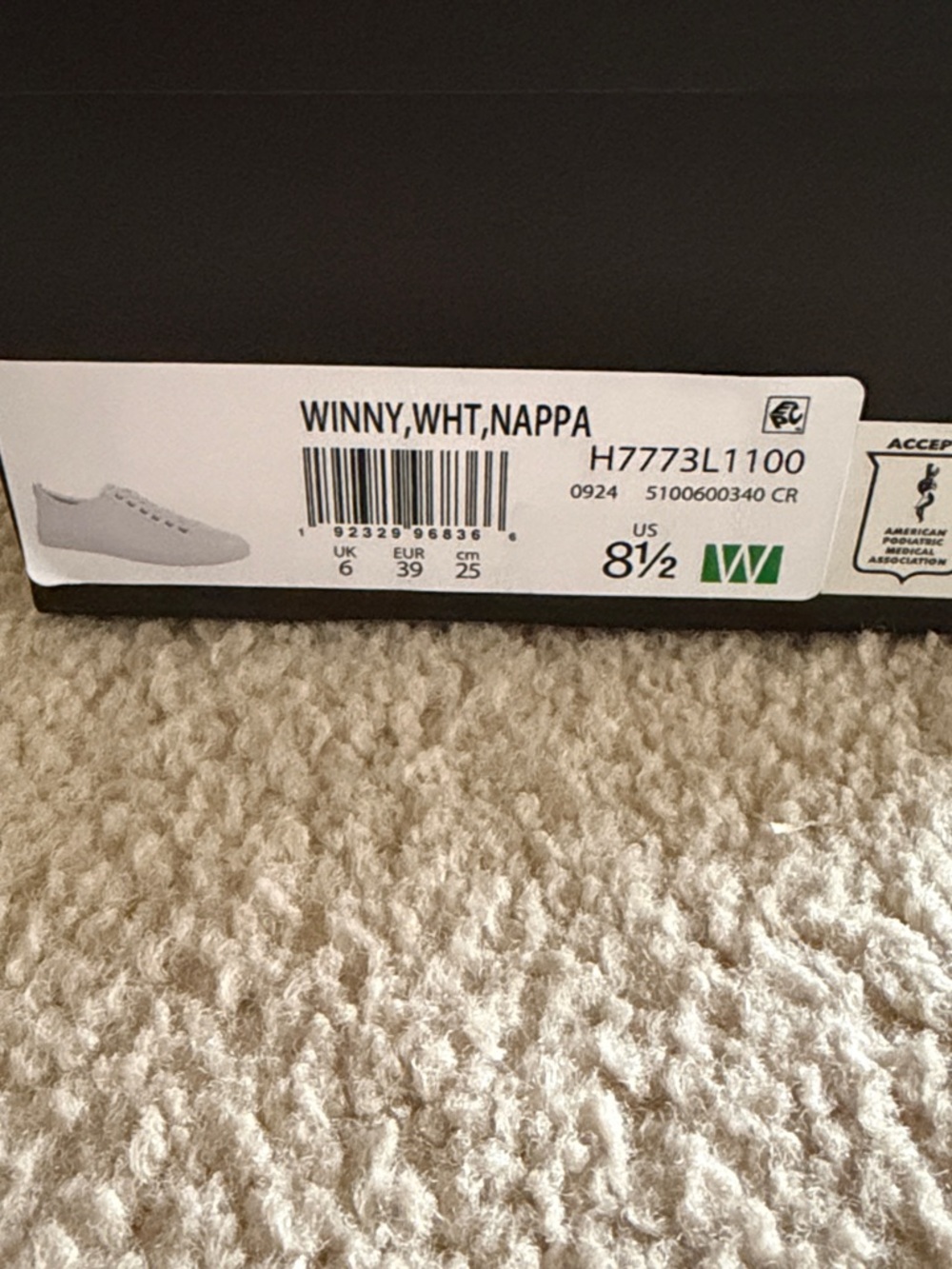 Vionic Winny sneaker 8.5 Wide - Picture 2 of 5